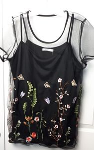 Rickis top with garden embriodery.